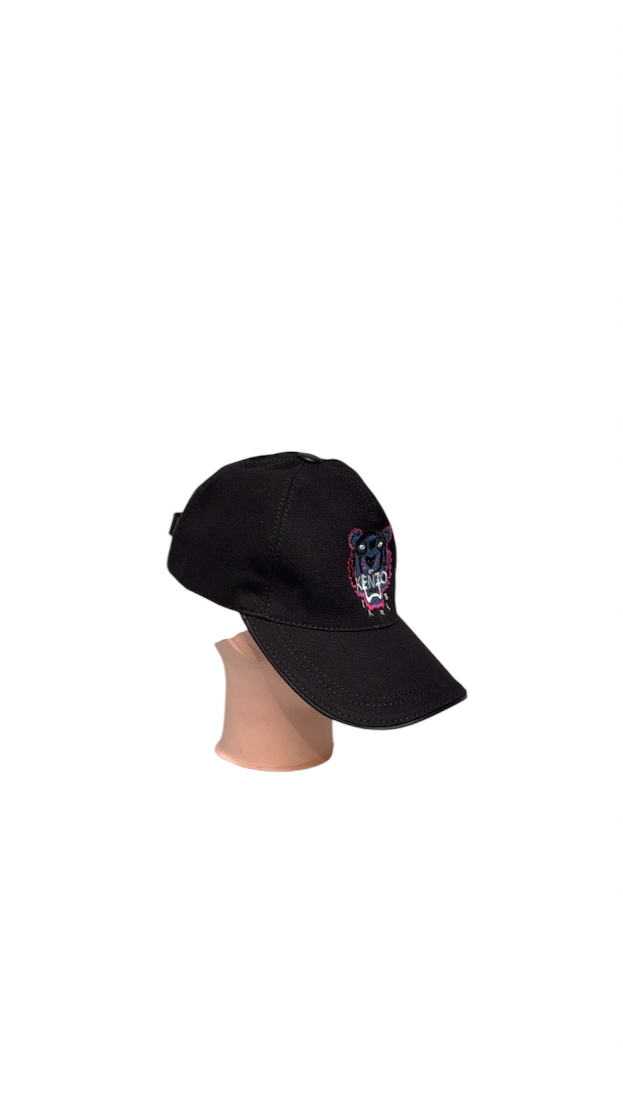 Kenzo hat
